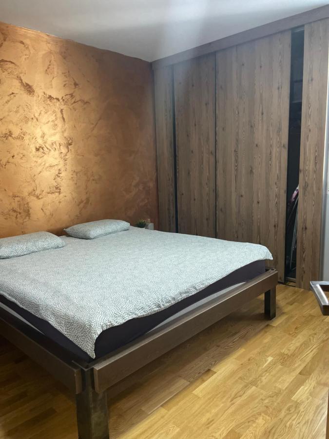 Industrial Magic On Pedestian Zone Apartment สโกเปีย ภายนอก รูปภาพ